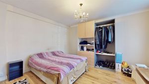 Photo 32- click for photo gallery